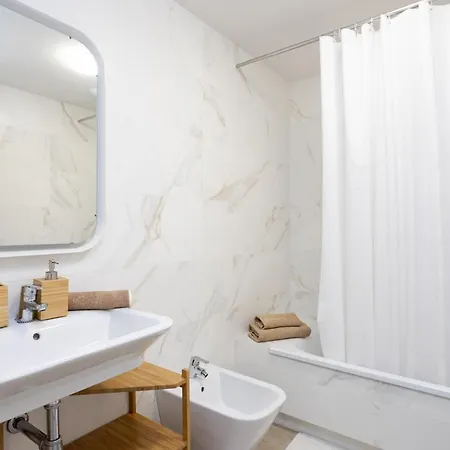 Apartman Home2book Stylish & Relax Attic