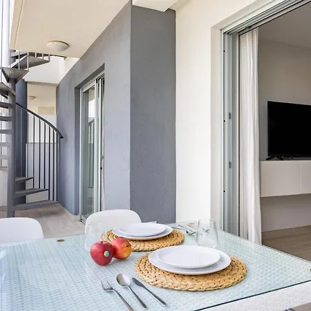 Home2book Stylish & Relax Attic Apartman La Tejita